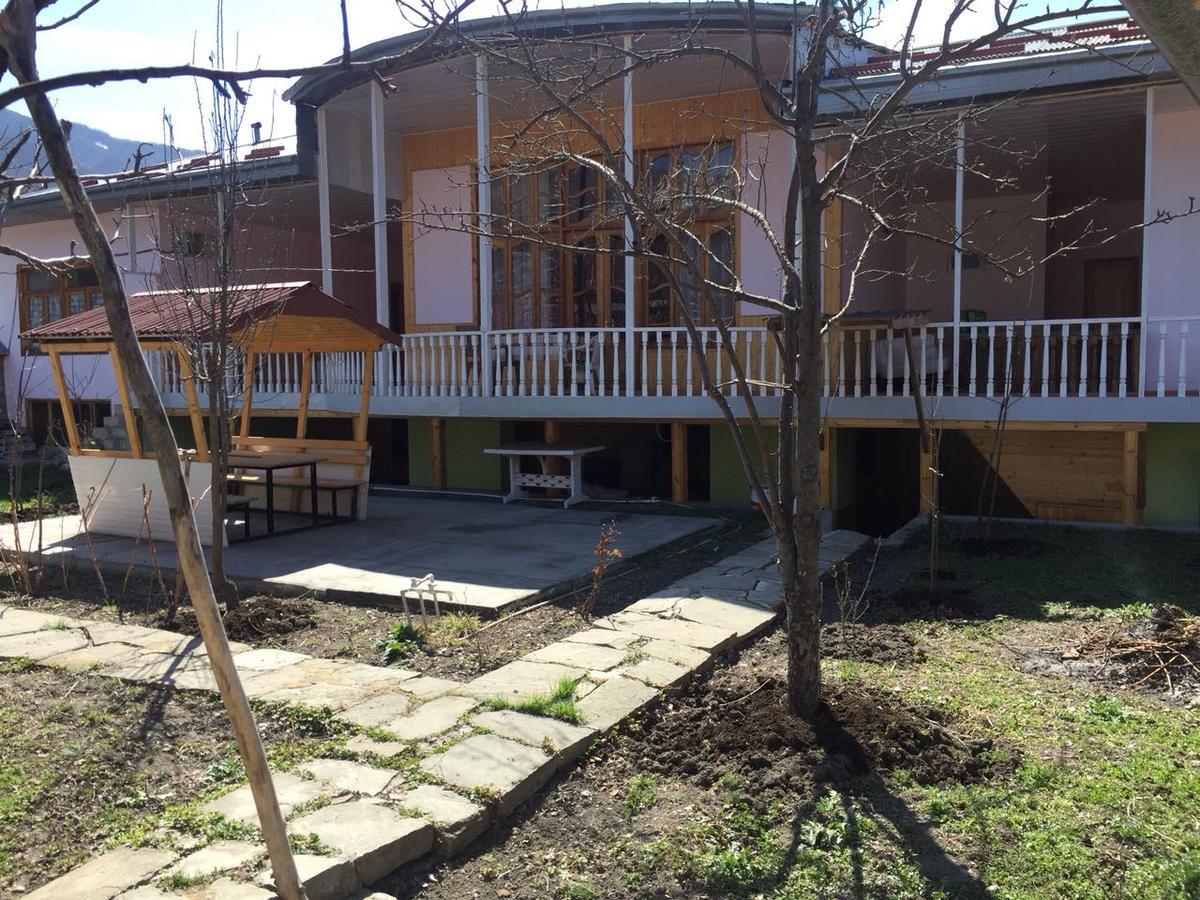 Lahic Hostel Exterior photo